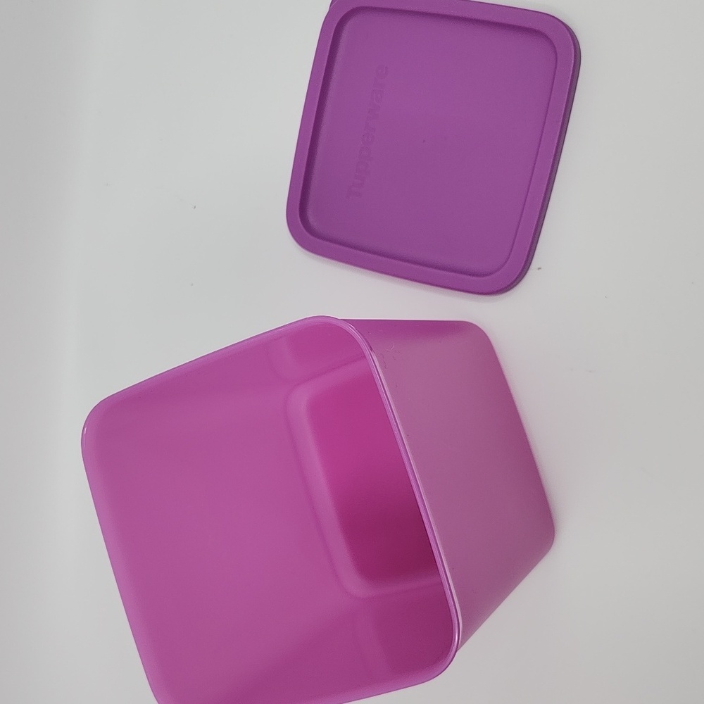 Tupperware Purple Basic Bright Storage Container - Picture 2 of 6